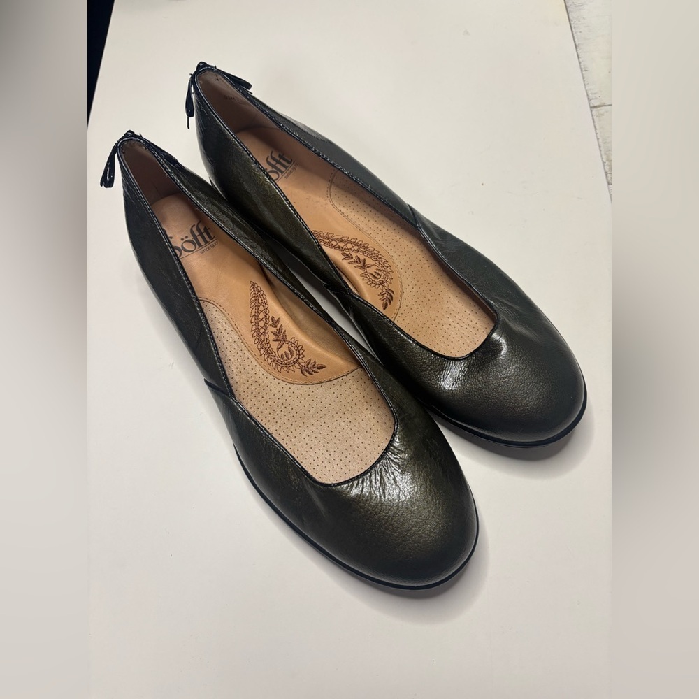 Sofft Olive Green Leather Ballet Flats